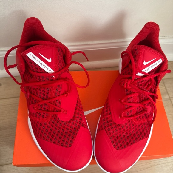 Nike zoom Hyperspeed Court size 11 Red - Picture 1 of 6